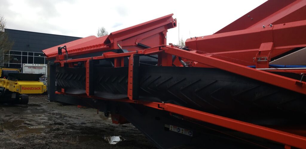 Sandvik QA411 screen plant.