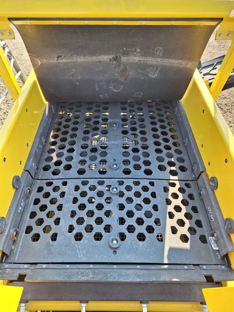 Keestrack K5 scalping screener screen plate.