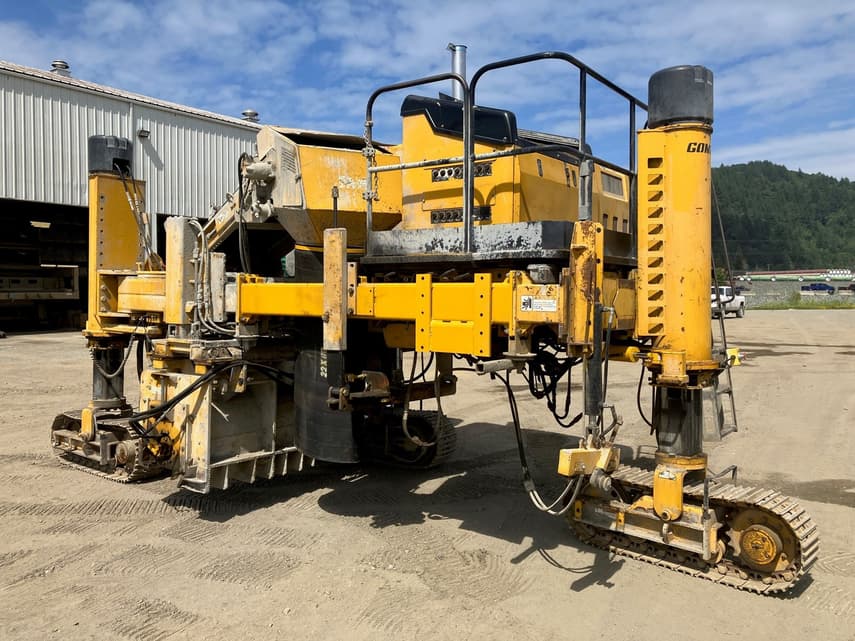 GOMACO Commander III