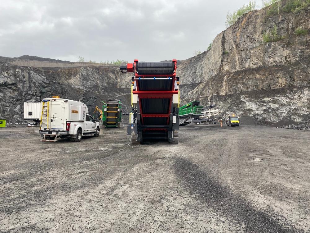 Sandvik QH441 cone crusher.